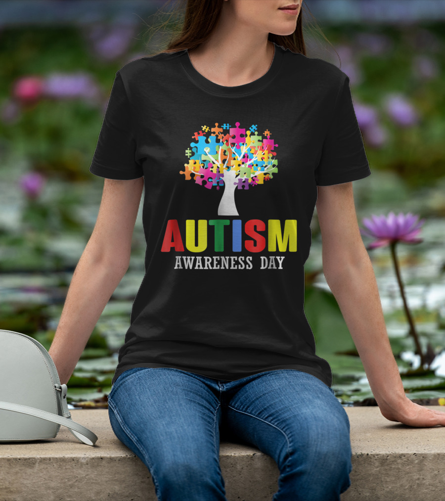 Autism Awareness Day Colorful Puzzle Tree T-Shirt