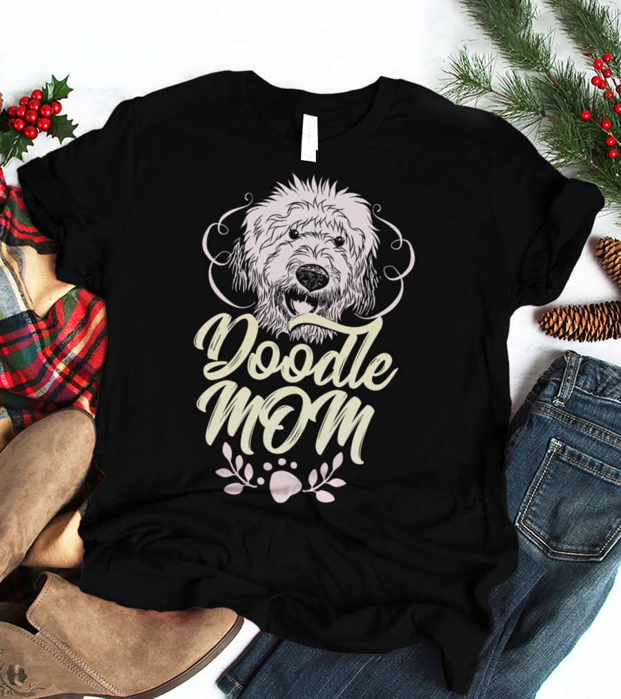 Doodle Mom Goldendoodle Labradoodle Paw Print Cute T-Shirt