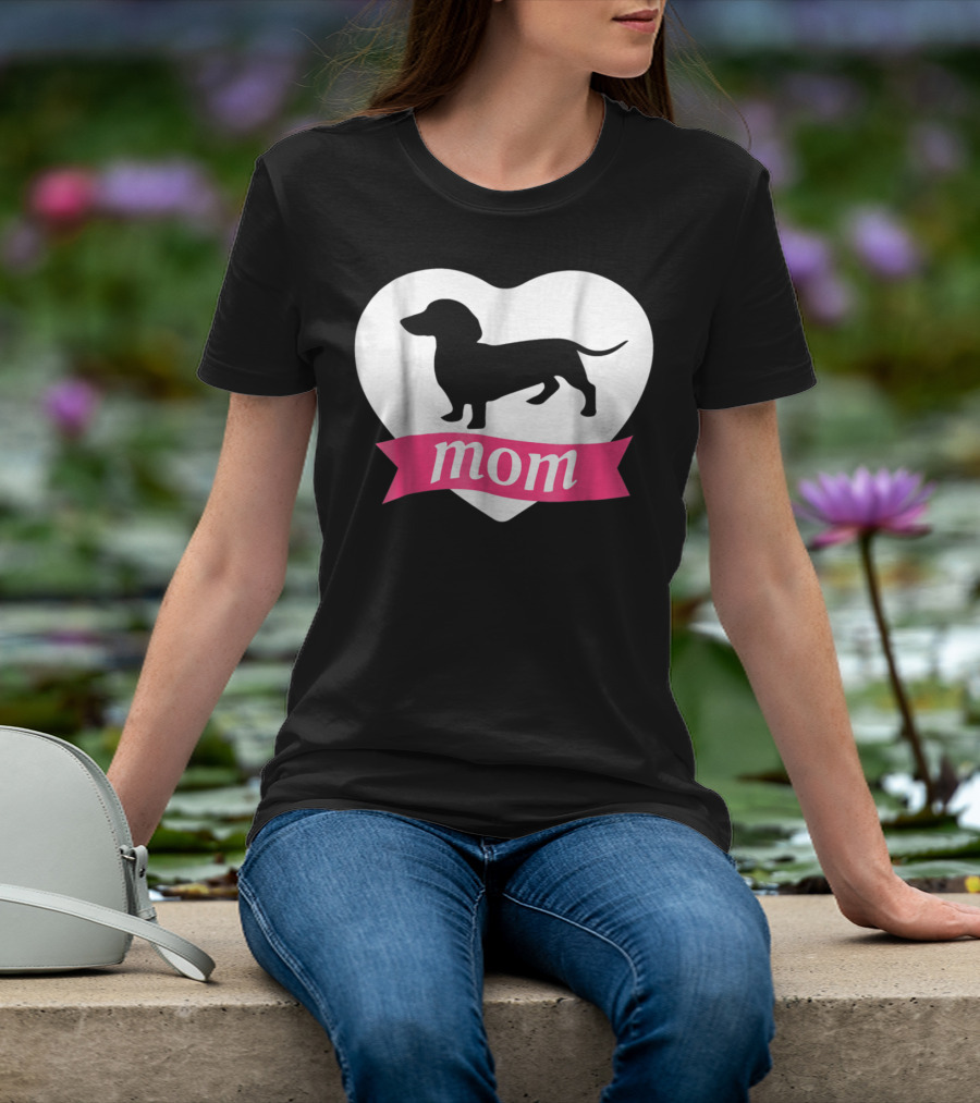 DACHSHUND MOM Heart Silhouette Vintage Fleece T-Shirt