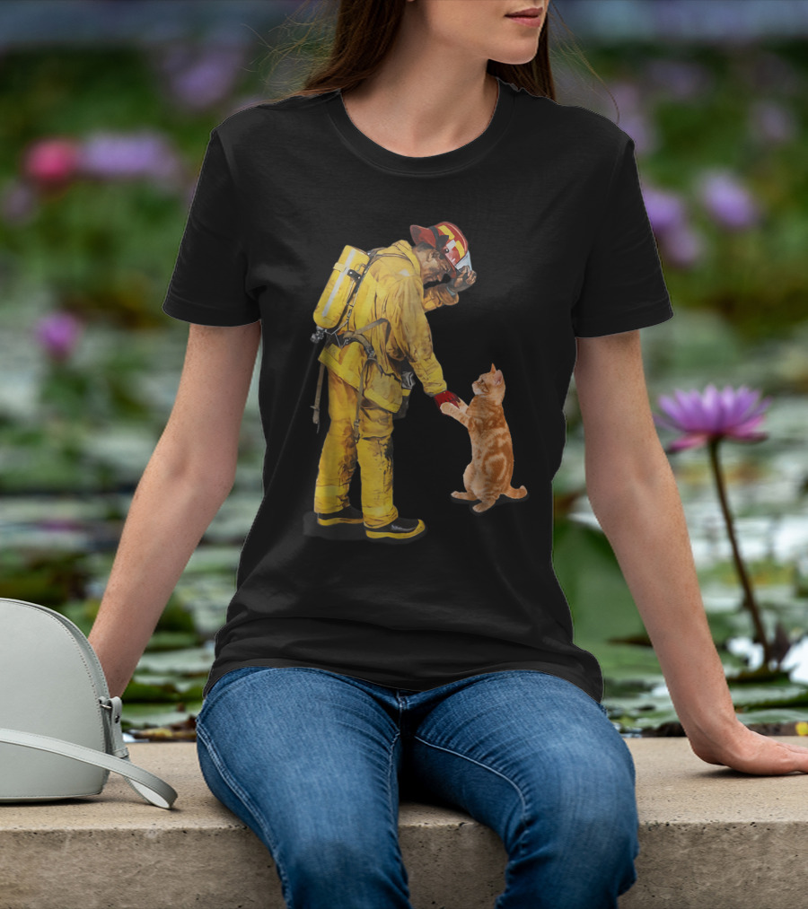 Cats Shaking Hands With Firefighter Mom T-Shirt