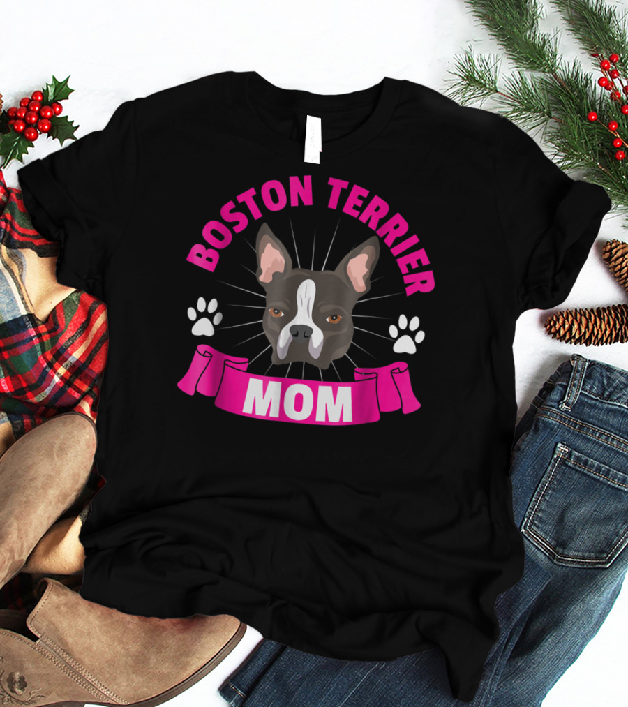 Boston Terrier Mom Cute Dog Face Paw Print Charm T-Shirt