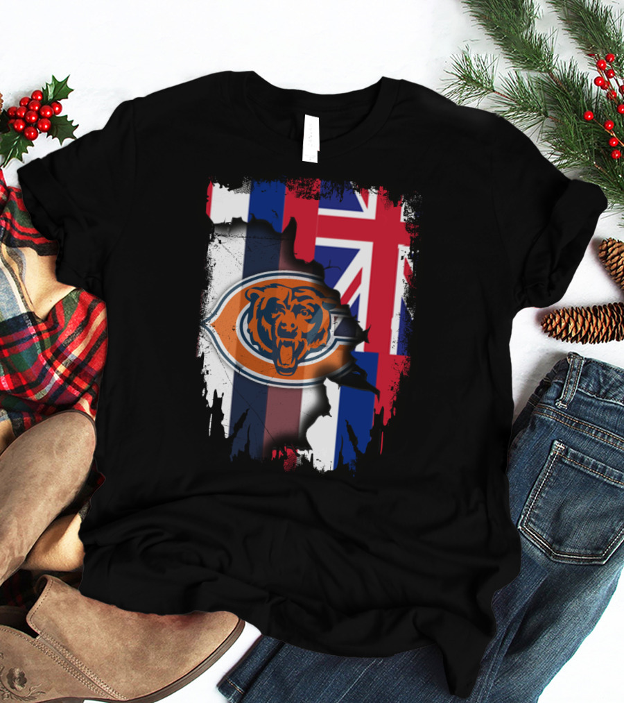 Chicago Bears Logo With Hawaiian Flag Background T-Shirt