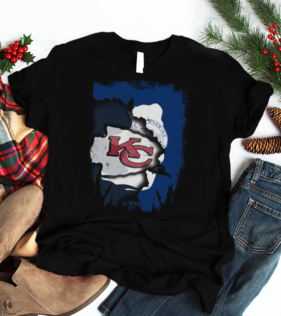 Wyoming State Seal Combined With KC Chiefs T-Shirt