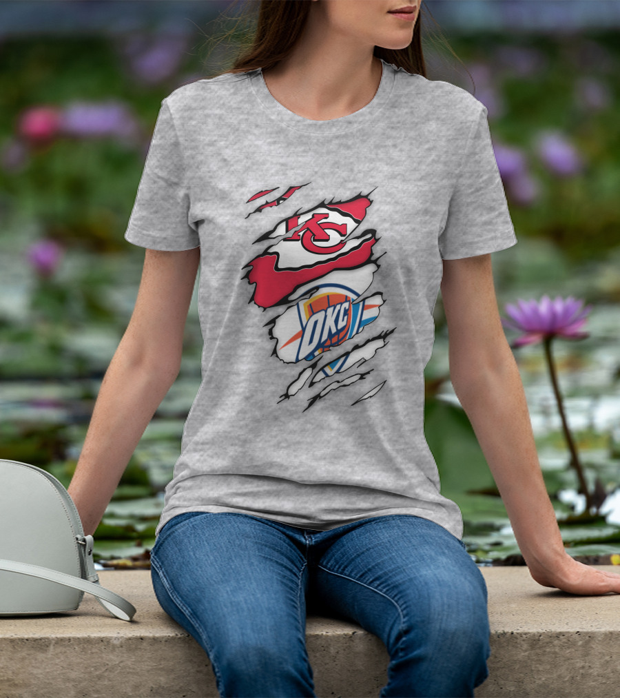 Kansas City Chiefs Okc Thunder Logos Overlapping Sports Crossover T-Shirt
