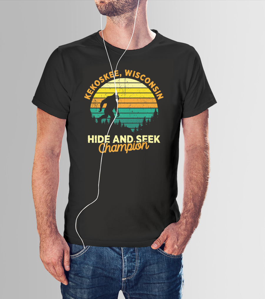 Kekoskee Wisconsin Bigfoot Hide And Seek Champion Retro T-Shirt