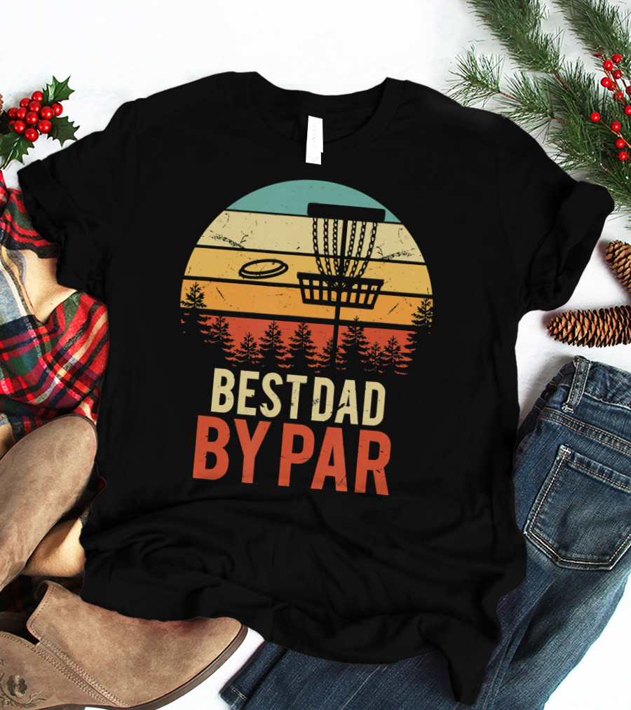 Best Dad By Par Disc Golf Dad Retro Sunset Forest Scene T-Shirt