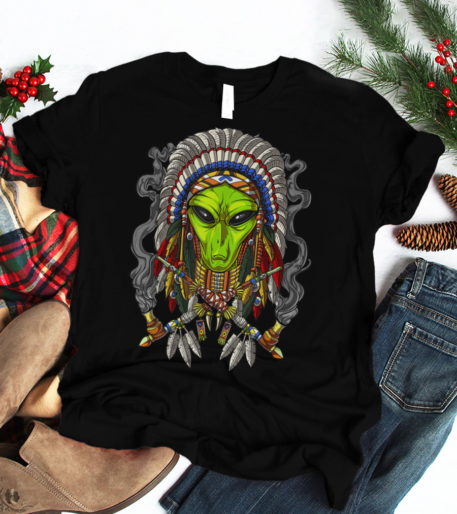 Alien Native American Chief Headdress Smoking Peace Pipes T-Shirt