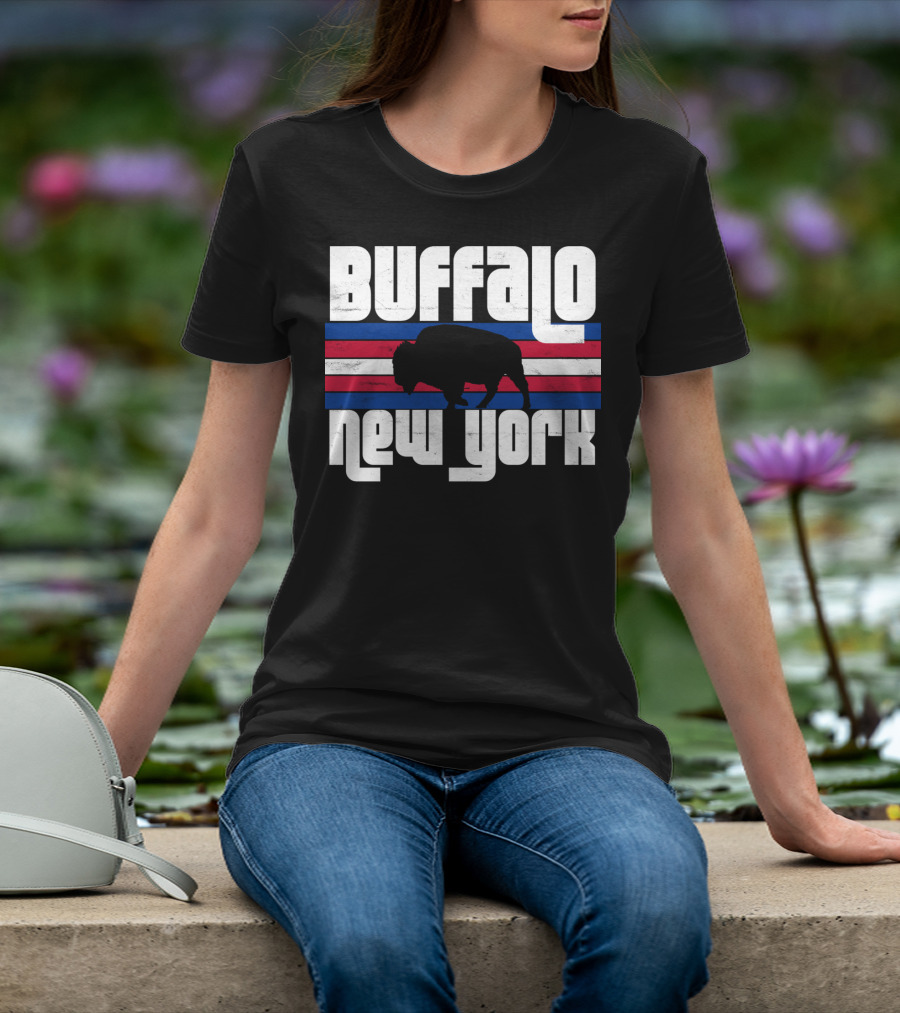 Buffalo New York Bison Silhouette Retro Stripes T-Shirt