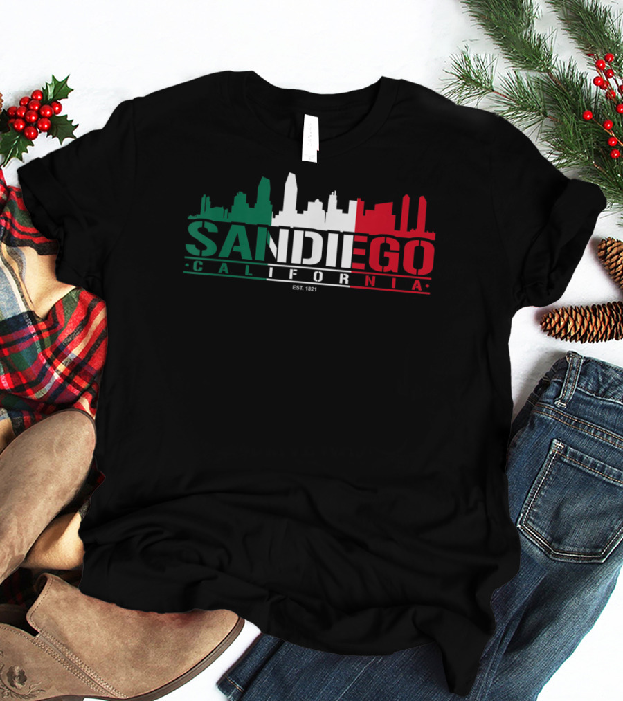 San Diego California Skyline Est. 1821 Classic Look T-Shirt