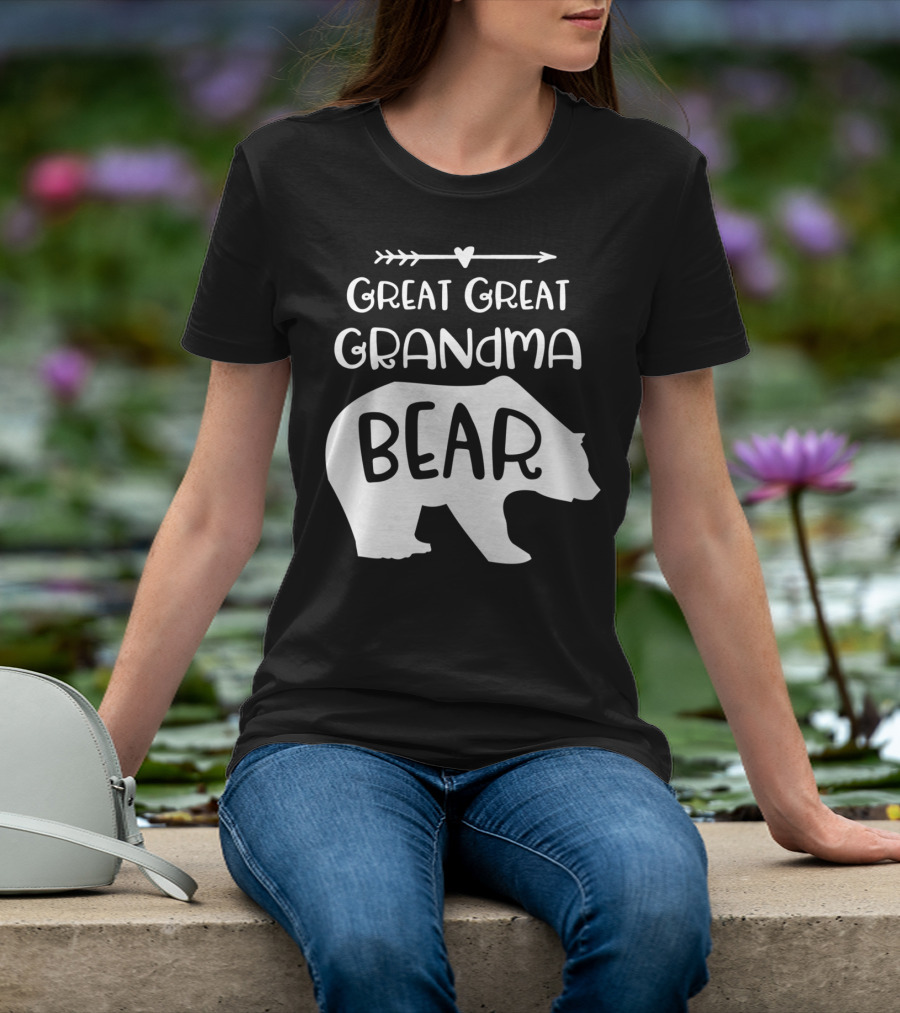 Great Great Grandma Bear Arrow Heart T-Shirt