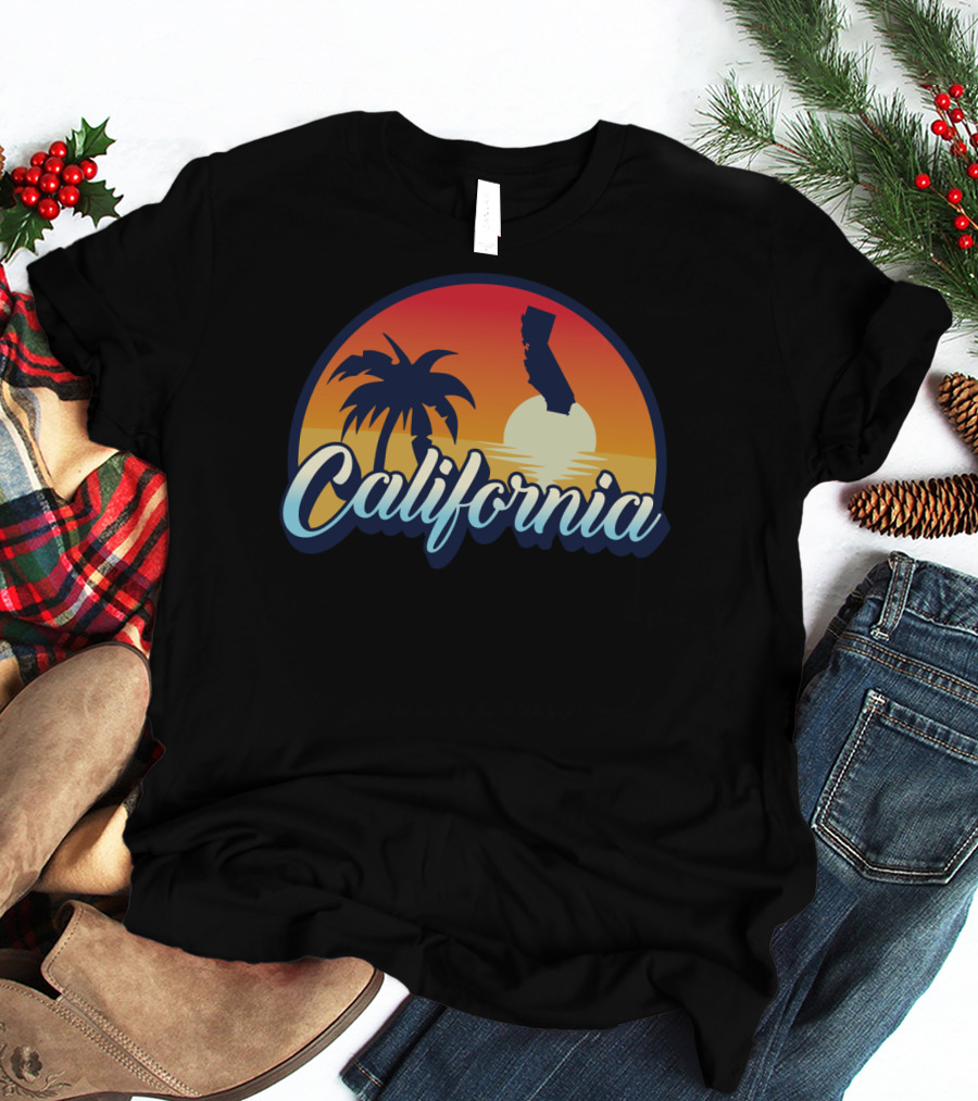 Retro California Beach Vintage Cali Pride Sunset Palm Trees T-Shirt