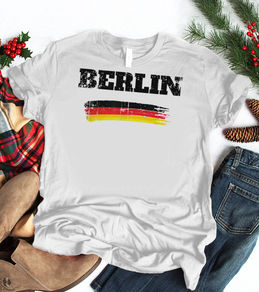Berlin Germany Black Red Gold Flag Brushstroke T-Shirt