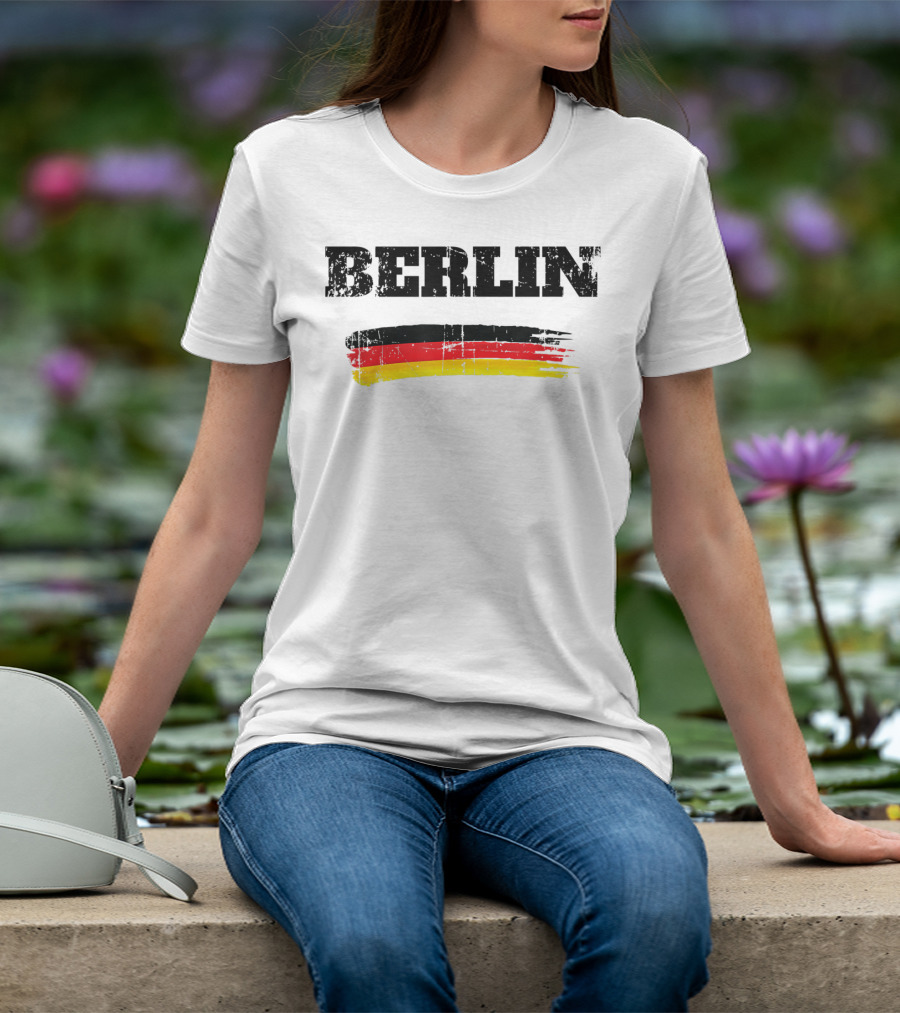 Berlin Germany Black Red Gold Flag Brushstroke T-Shirt