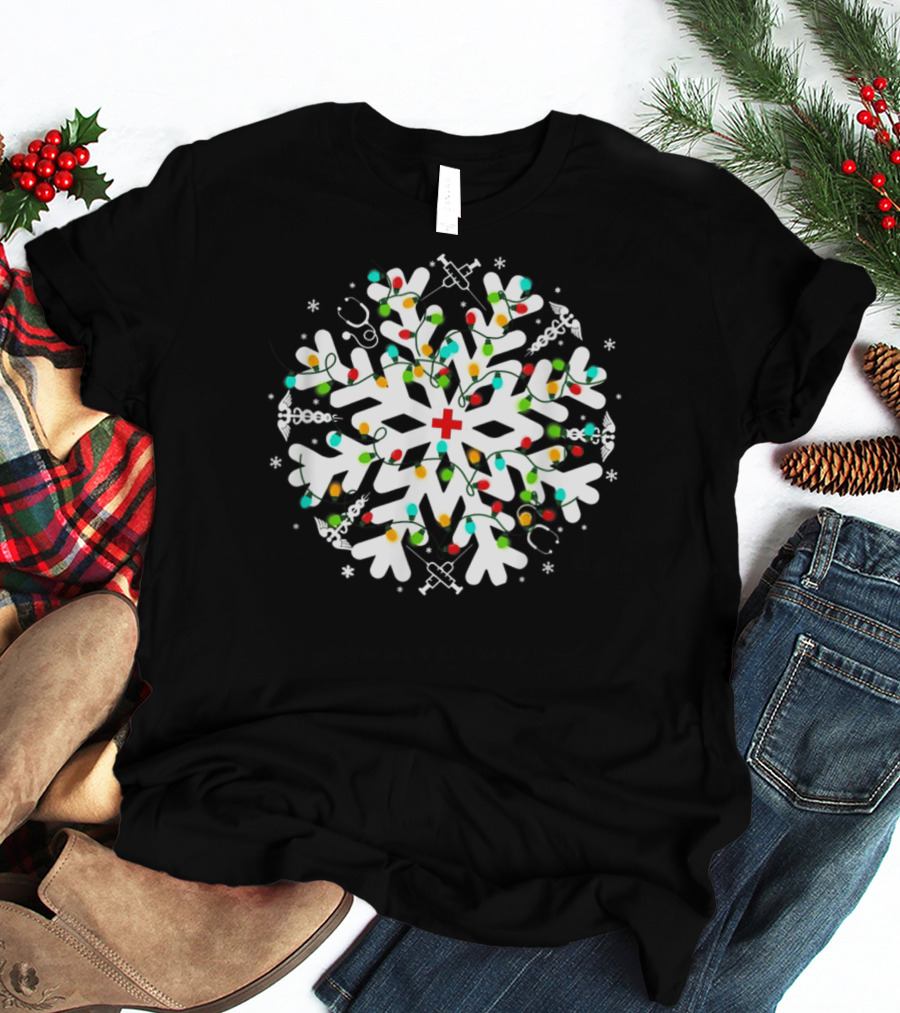 Merry Christmas Nurse Snowflakes With Stethoscope And Lights T-Shirt