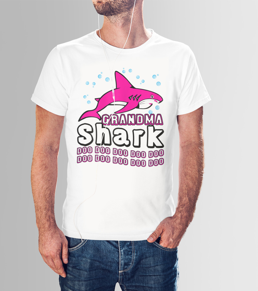 GRANDMA SHARK DOO DOO DOO DOO DOO DOO DOO DOO DOO DOO DOO DOO T-Shirt