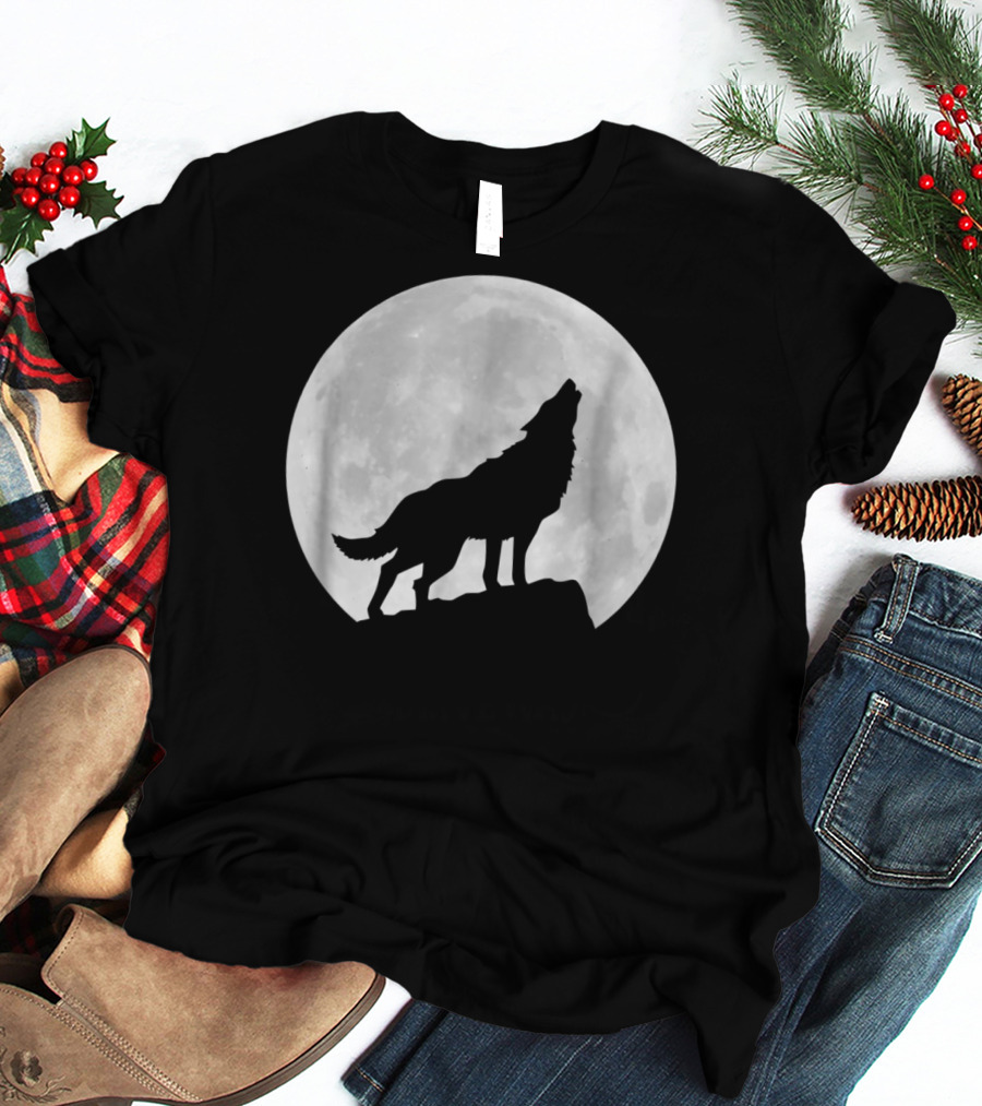 Wolf Howling At Full Moon Spirit Animal T-Shirt