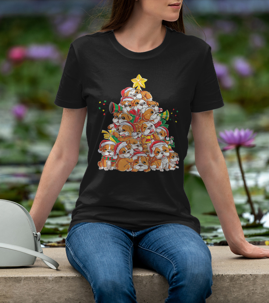 English Bulldog Xmas Tree Boys With Santa Hats And Christmas Cheer T-Shirt