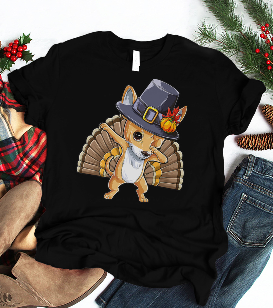 Thanksgiving Dabbing Chihuahua Pilgrim Hat Turkey Feathers T-Shirt