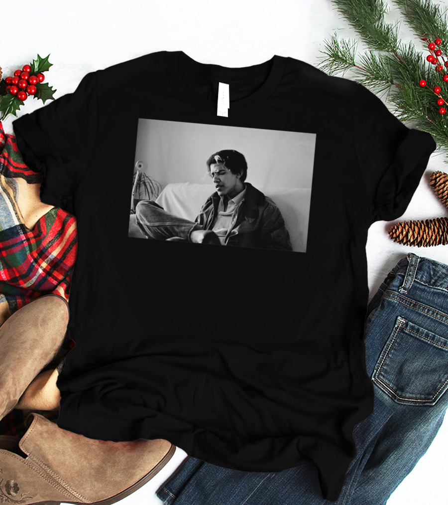 Vintage College Obama Black And White Photo Smoking Relaxed Mood T-Shirt