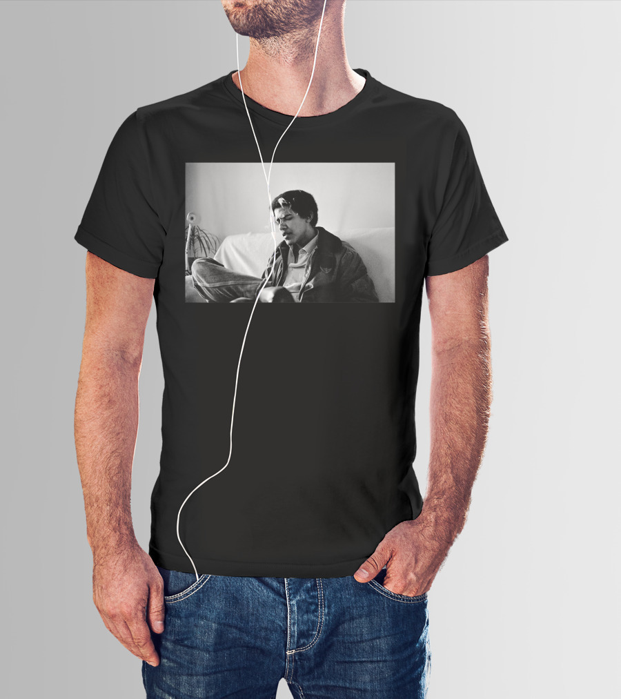 Vintage College Obama Black And White Photo Smoking Relaxed Mood T-Shirt