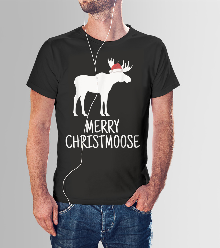 Merry Christmoose Funny Pun Animal Holiday Moose With Santa Hat T-Shirt