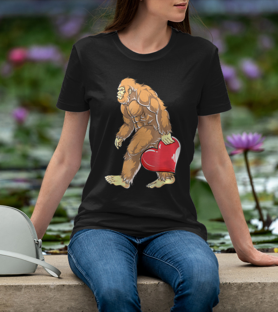 Valentine's Day Bigfoot Holding Heart Sasquatch Love For Men T-Shirt