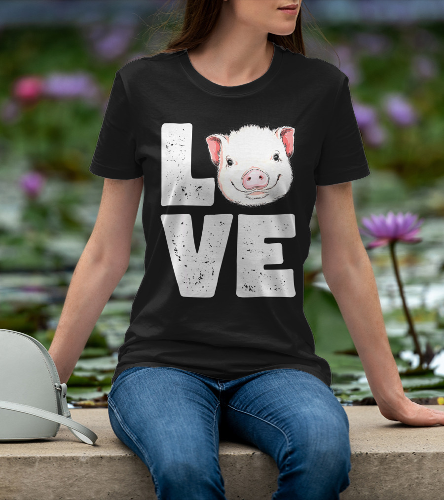 Love Pig Lovers Farming Farmer Girls T-Shirt