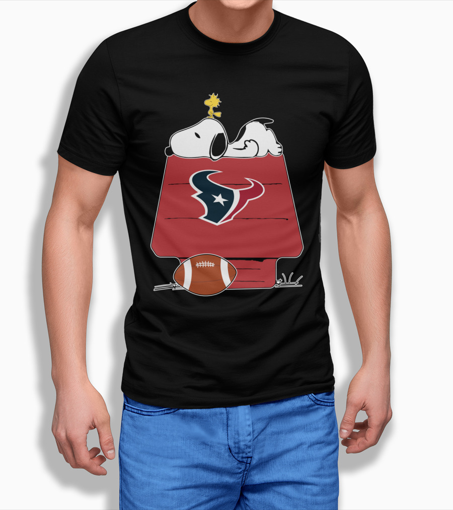 Snoopy And Woodstock Relax On Houston Texans Football Doghouse T-Shirt