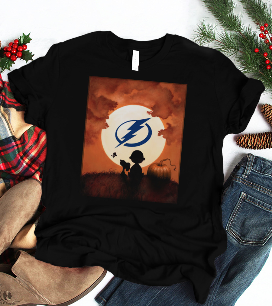 Tampa Bay Lightning Halloween Charlie Brown Pumpkin Scene T-Shirt