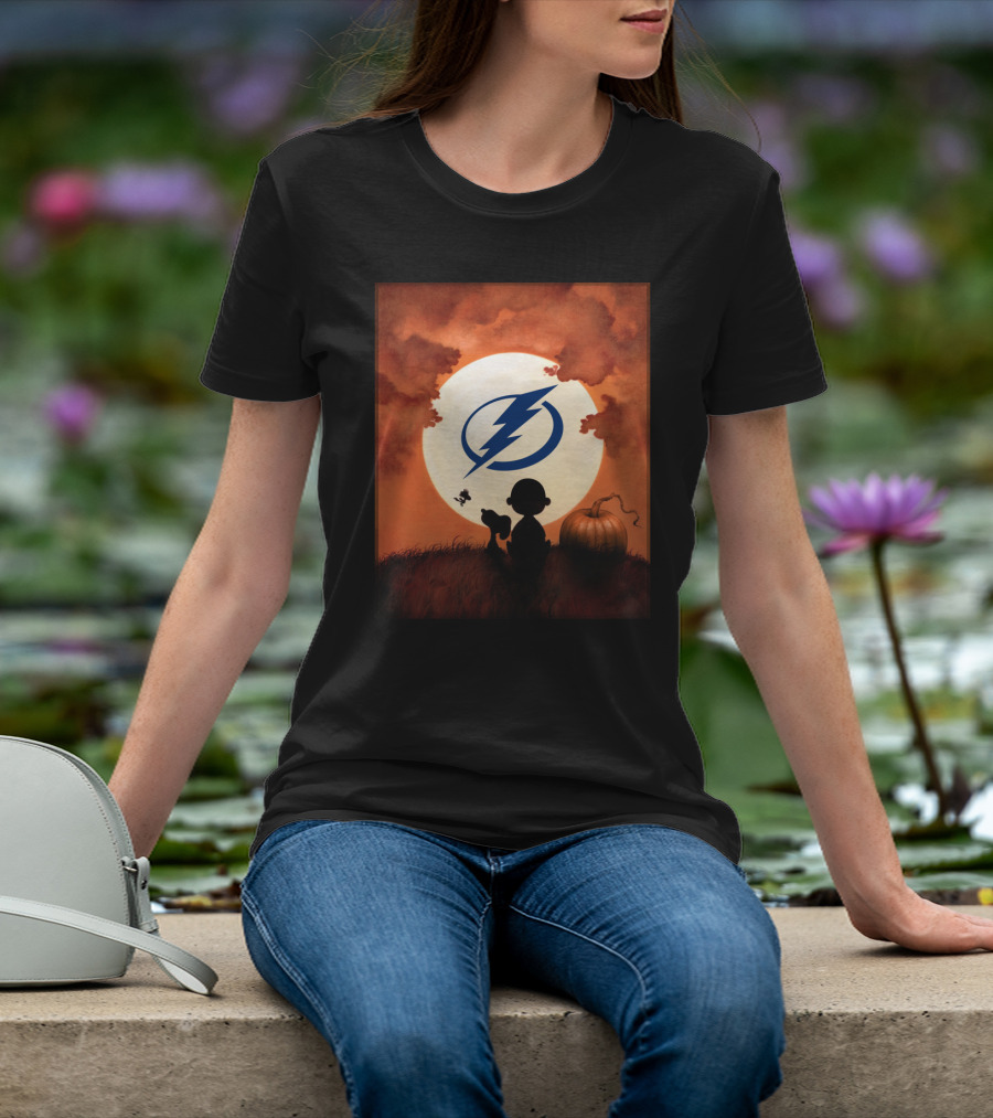 Tampa Bay Lightning Halloween Charlie Brown Pumpkin Scene T-Shirt