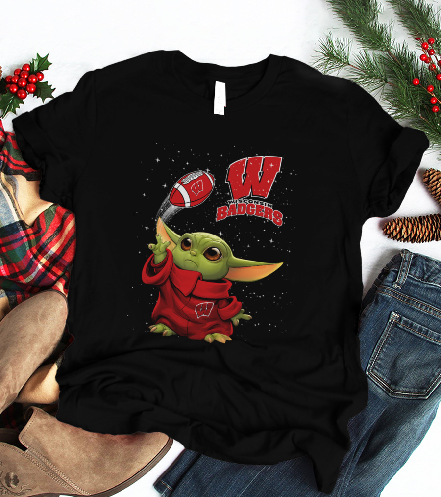 Wisconsin Badgers Baby Yoda Football Star Wars Crossover T-Shirt