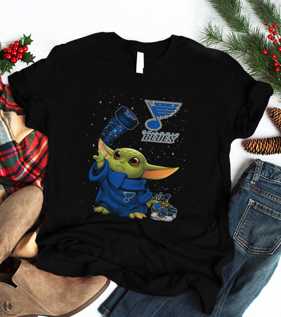 St Louis Blues Baby Yoda Holding Hockey Puck With Logo And Skates T-Shirt