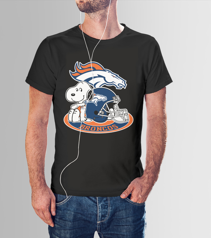 Denver Broncos Snoopy With Broncos Helmet T-Shirt