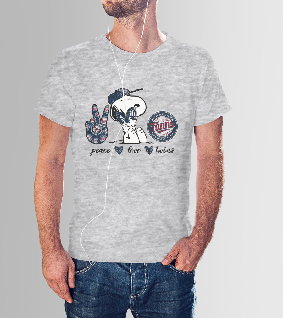 Peace Love Minnesota Twins Snoopy Baseball Club T-Shirt