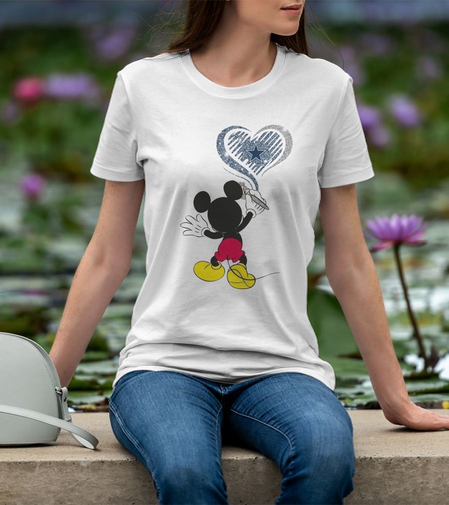 Mickey Painting Dallas Cowboys Heart Star T-Shirt