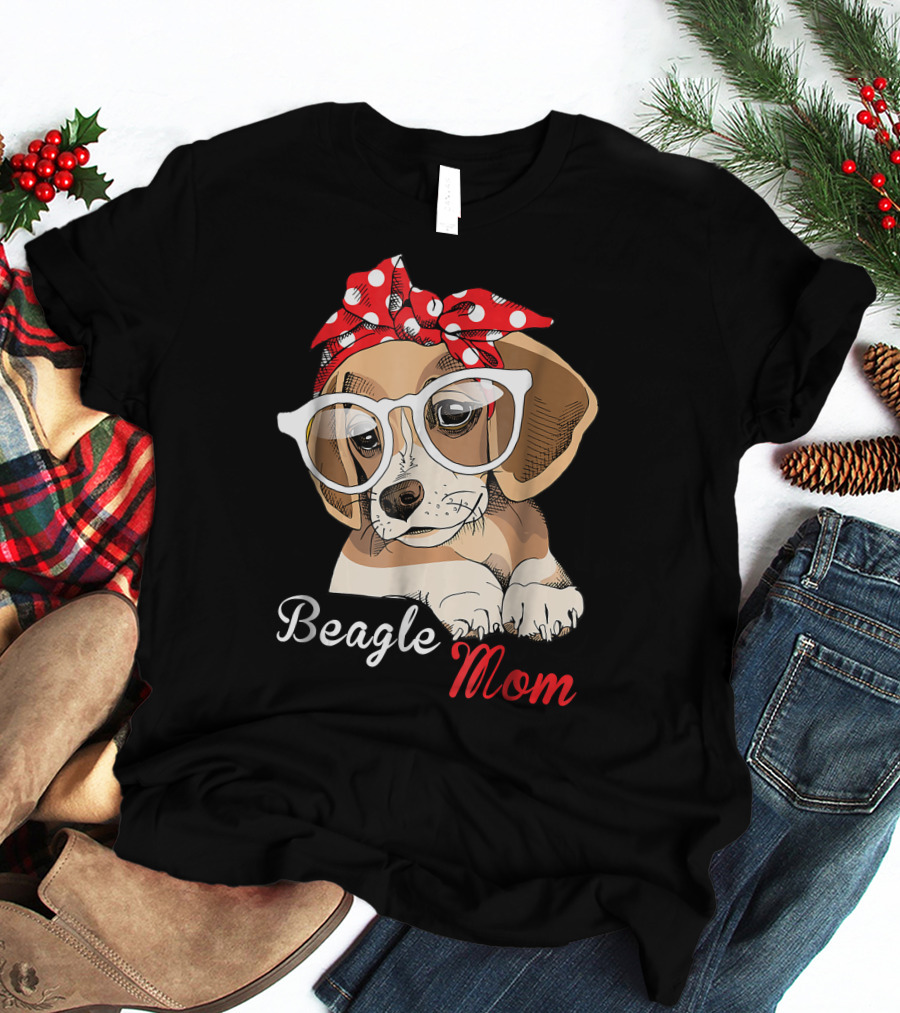 Beagle Mom Cute Beagle Dog With Glasses And Red Polka Dot Bow T-Shirt