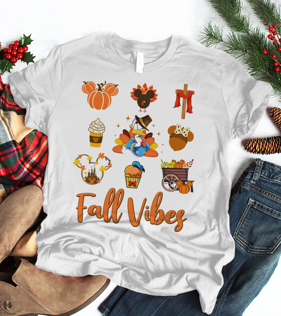 Fall Vibes Donald Thanksgiving Decorations Pumpkin Mickey Mouse Cupcake T-Shirt