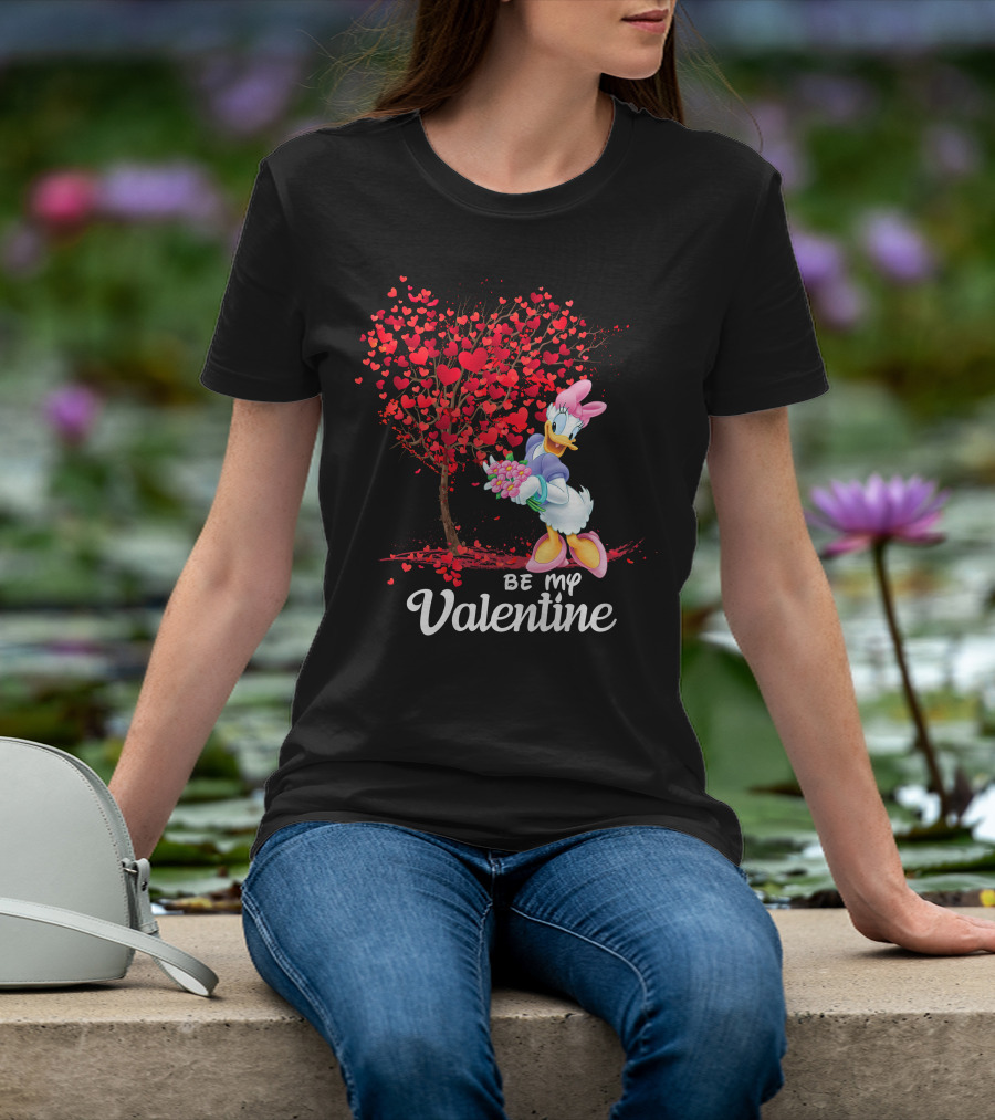 Daisy Duck Be My Valentine Tree Hearts Bouquet T-Shirt