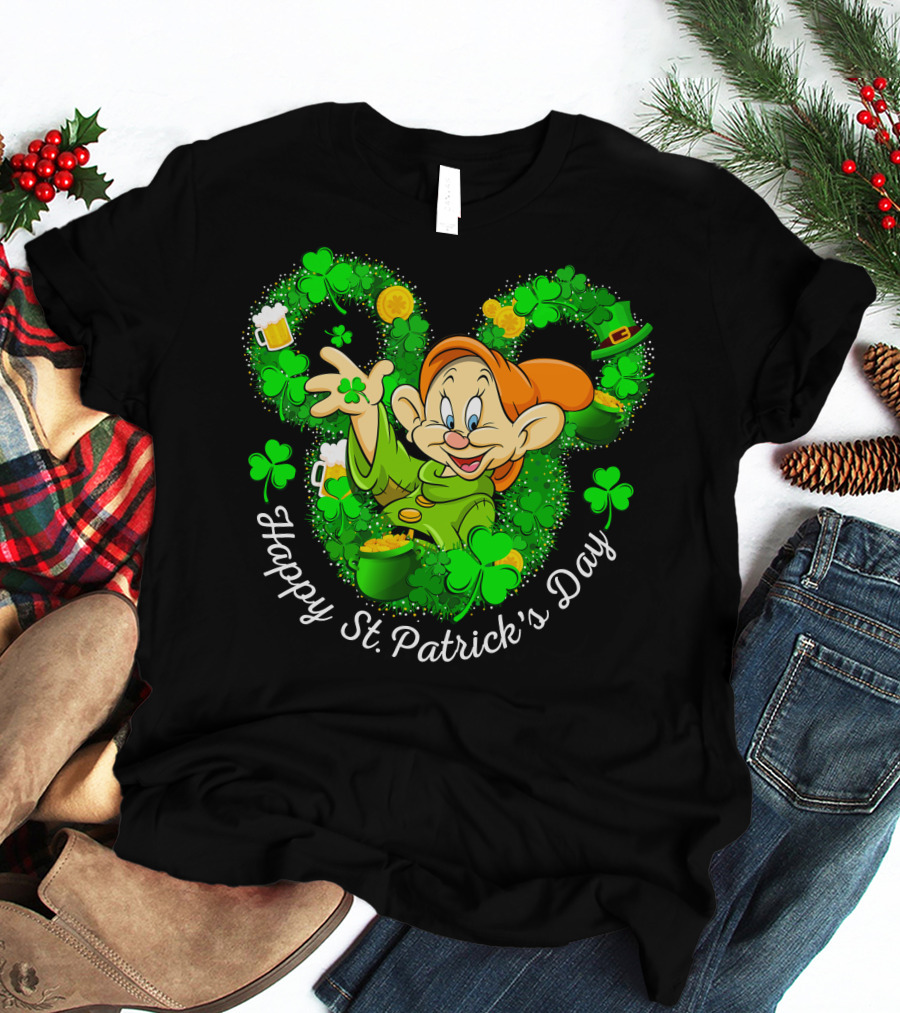 Dopey Happy St. Patrick's Day Shamrock And Beer Celebration Green Theme T-Shirt