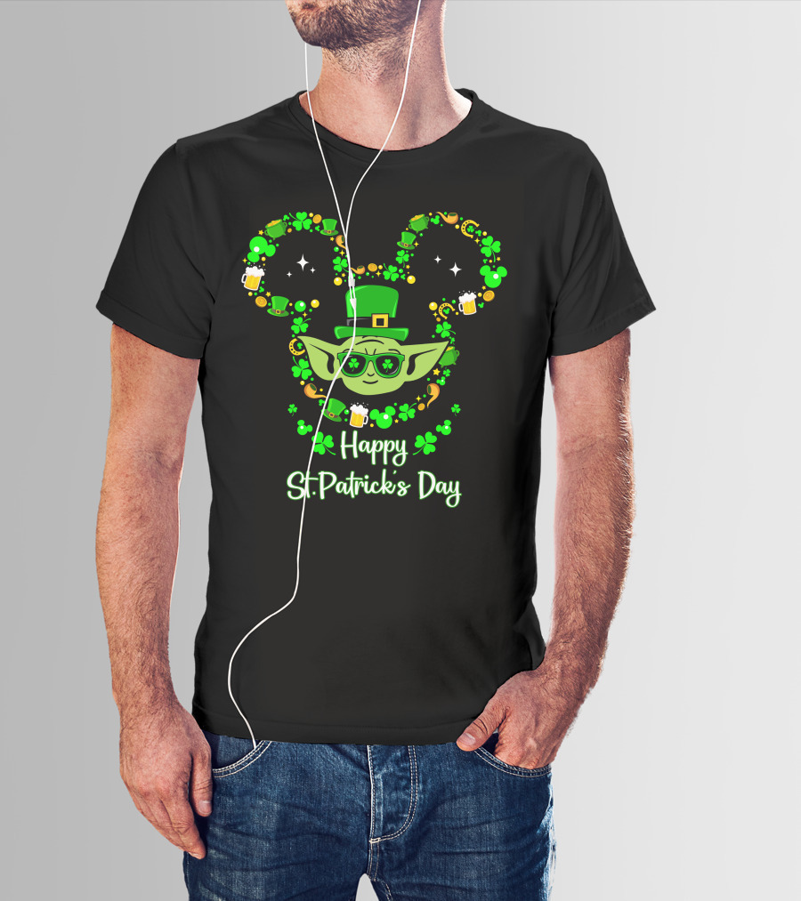 Happy St. Patrick's Day Baby Yoda With Shamrocks And Leprechaun Hat T-Shirt