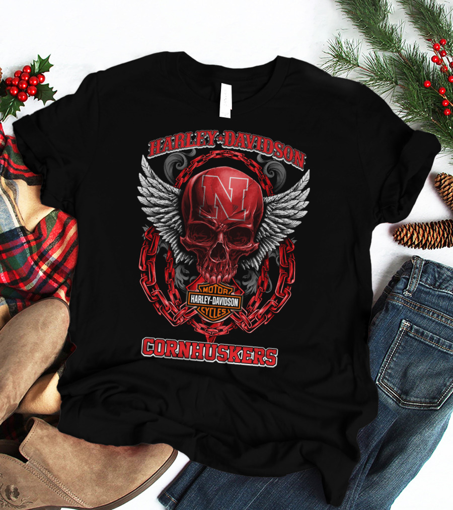 Harley Davidson Nebraska Cornhuskers Skull Wings Chain T-Shirt