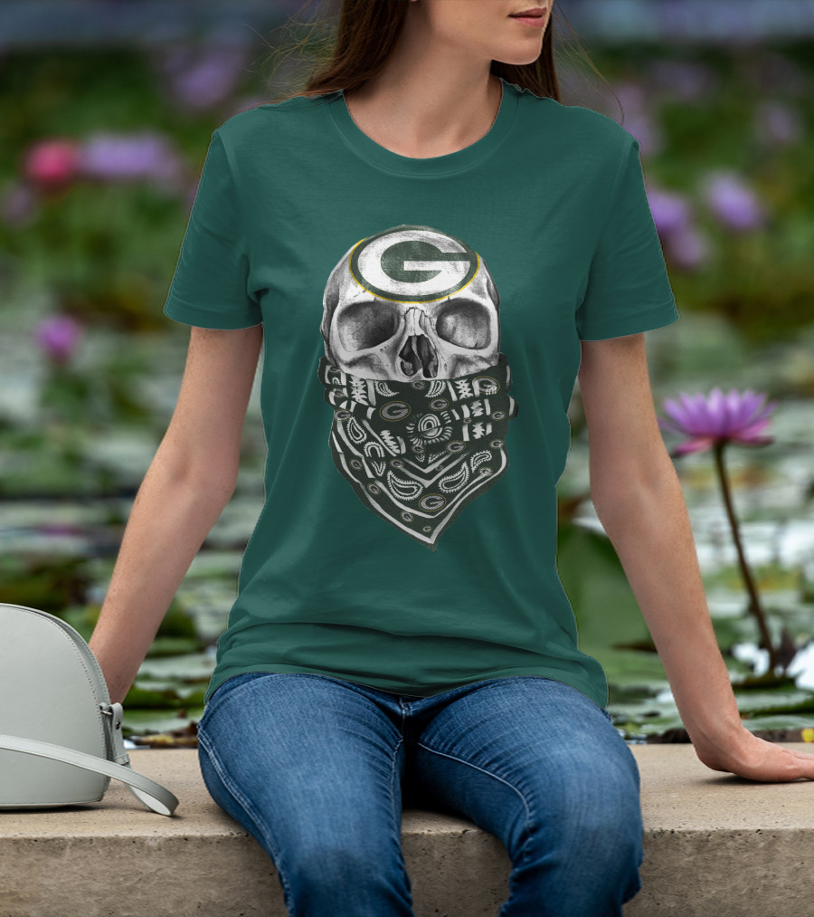 Green Bay Packers Skull With Bandana Featuring T-Shirt