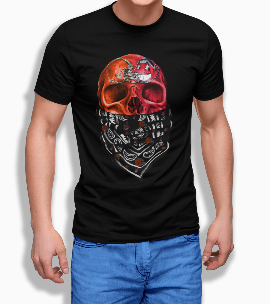 Cleveland Skull Bandana Vintage Style Sports Fan Sku T-Shirt