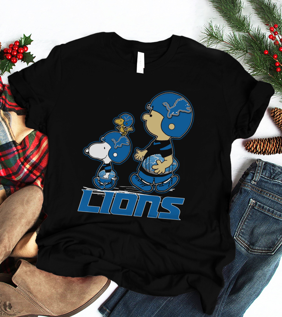 Snpfootball Detroit Lions Peanuts Characters With Lions Helmets T-Shirt