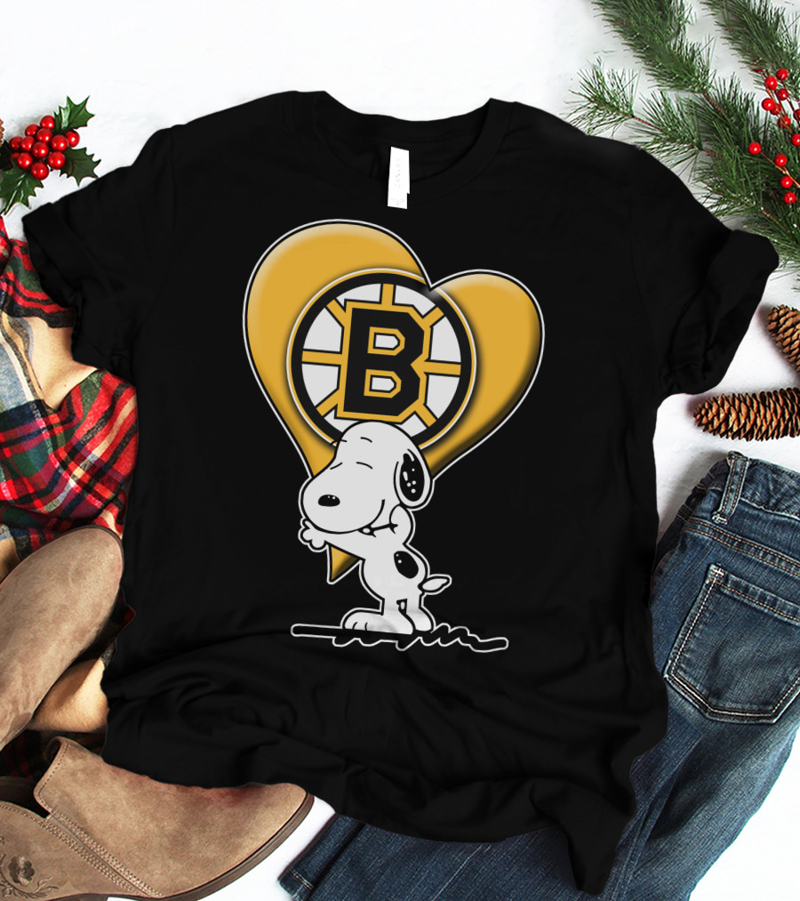 Snoopy Heart Boston Bruins Logo Hug T-Shirt