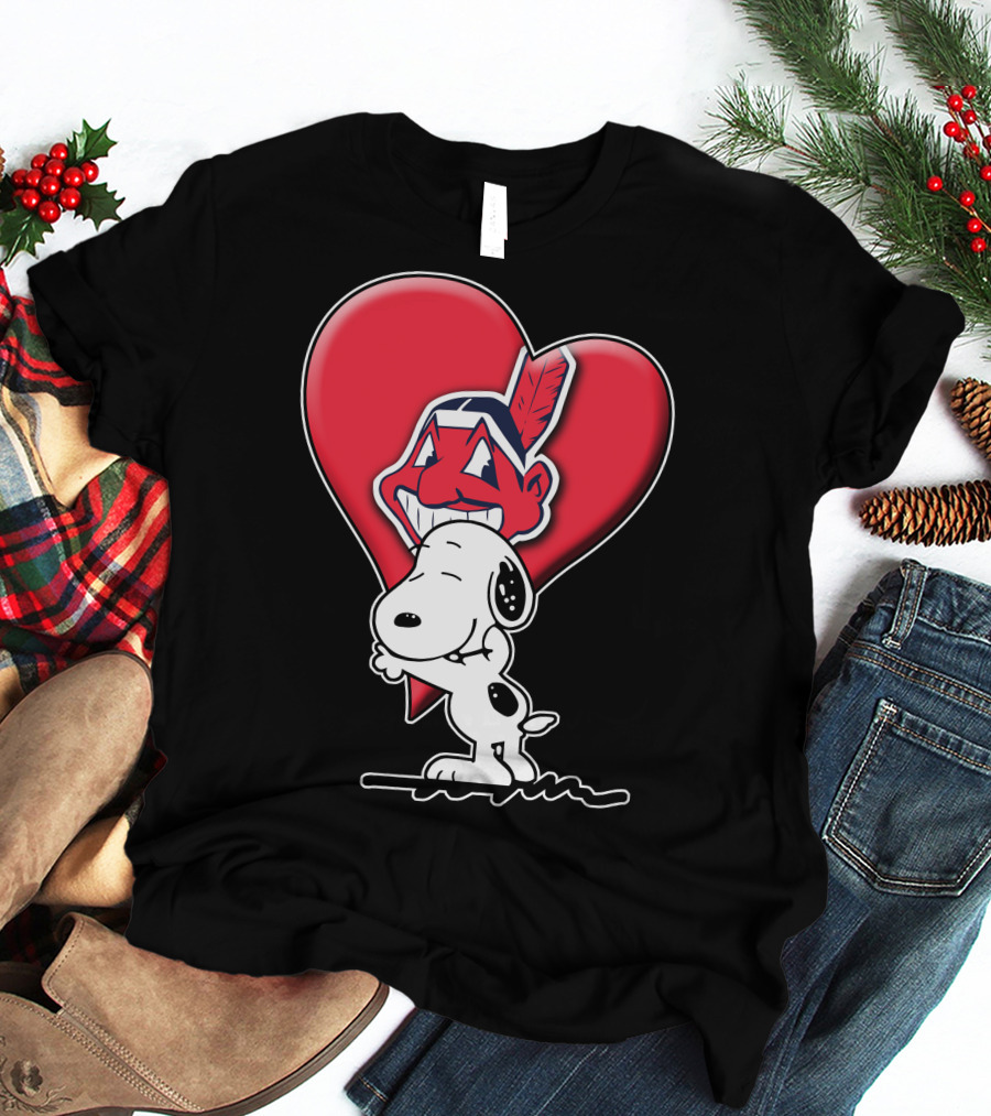 Snoopy Hugging Cleveland Indians Logo Heart T-Shirt