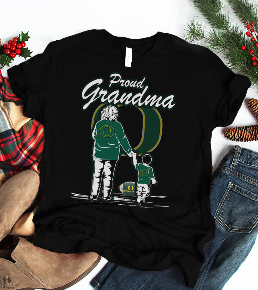 Proud Grandma Oregon Ducks Football Family T-Shirt
