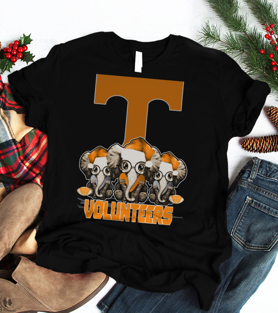 Three Elephants With Santa Hats Tennessee Volunteers T-Shirt