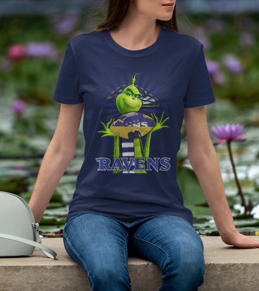 Grinch Holding Baltimore Ravens Football T-Shirt