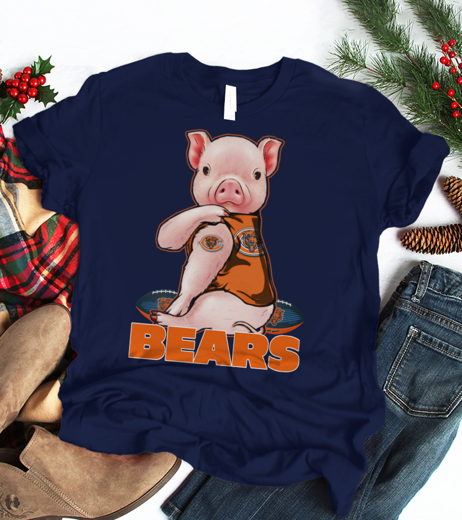 Pig In Chicago Bears Jersey With Football And Logo BEARS T-Shirt